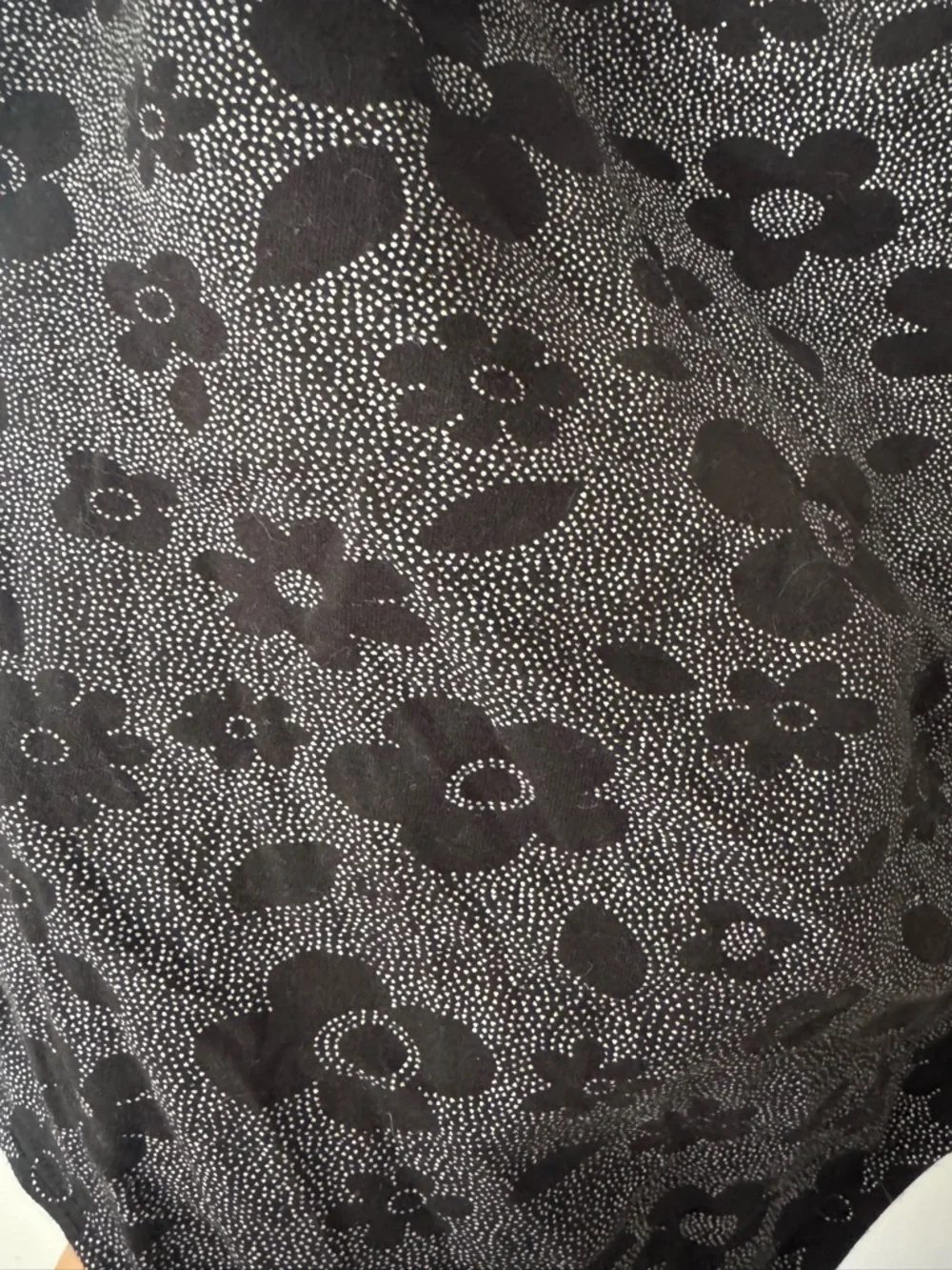 Vintage Coco Reef Black and White Floral Women's One piece Swimsuit - Picture 3 of 5